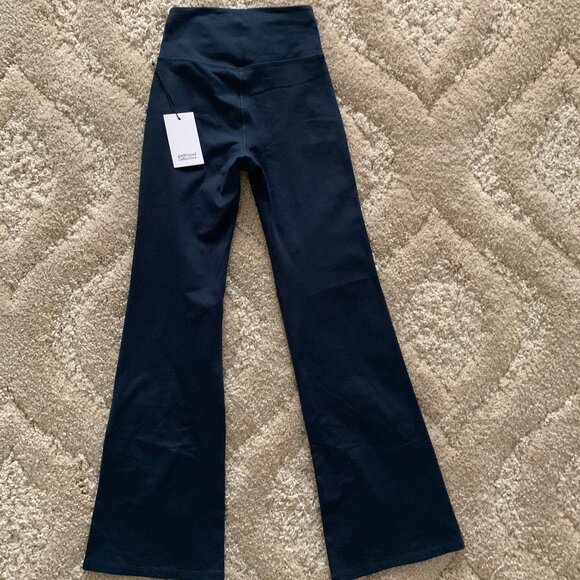Girlfriend Collective Compressive Flare Leggings-MOSS Size Small (NWT) - Picture 10 of 11